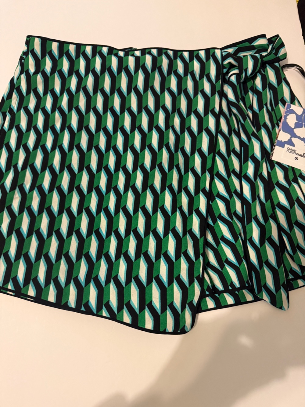 NWT DVF Diane von Furstenberg x Target Arrow Geo Green Mini Skort